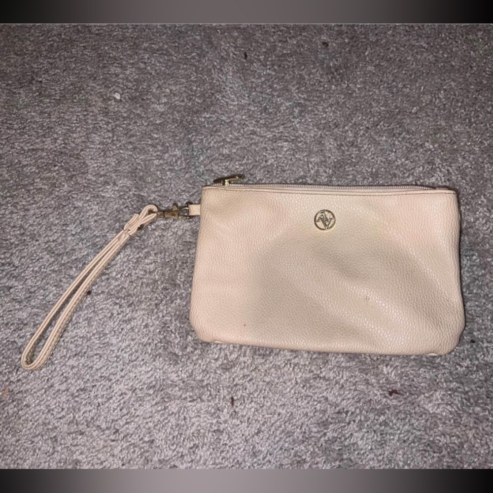 Adrienne Vittadini Nude Purse